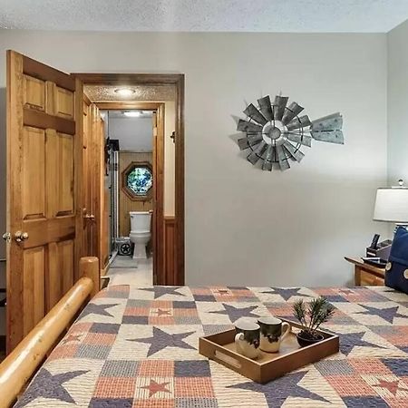 Beary Peaceful Smokies Retreat: Hot-Tub & Pools Villa Pigeon Forge Eksteriør billede
