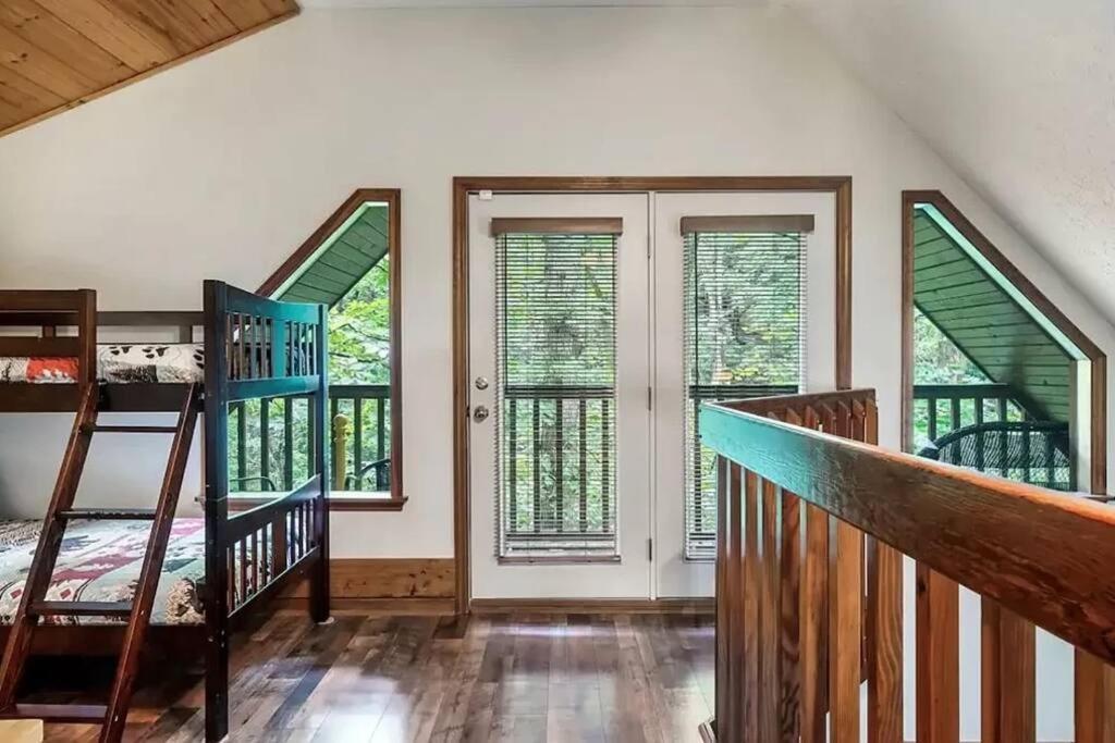 Beary Peaceful Smokies Retreat: Hot-Tub & Pools Villa Pigeon Forge Eksteriør billede