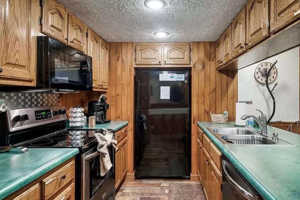 Beary Peaceful Smokies Retreat: Hot-Tub & Pools Villa Pigeon Forge Eksteriør billede