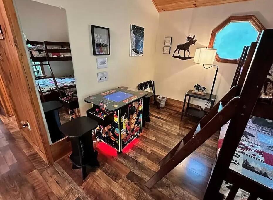 Beary Peaceful Smokies Retreat: Hot-Tub & Pools Villa Pigeon Forge Eksteriør billede