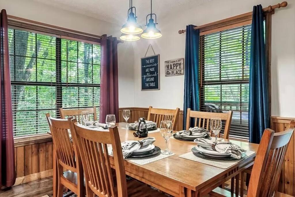 Beary Peaceful Smokies Retreat: Hot-Tub & Pools Villa Pigeon Forge Eksteriør billede